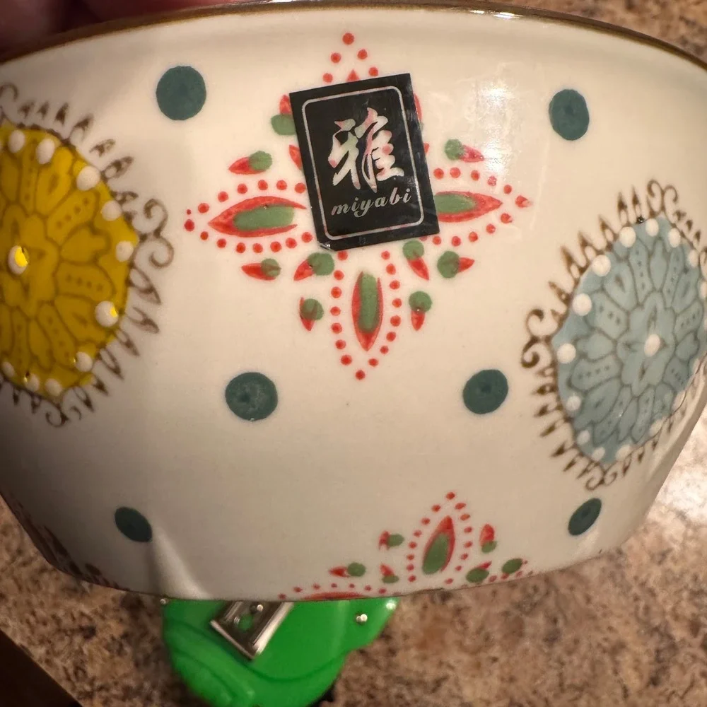 Yokohama Studio Miyabi Hand Painted Ceramic Bowl Boho Medallion‎ Polka Dot 7.5in
